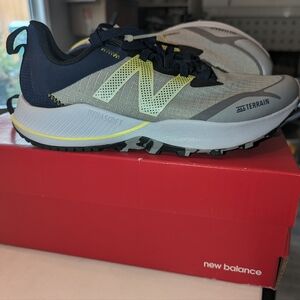 NIB women new balance 7.5